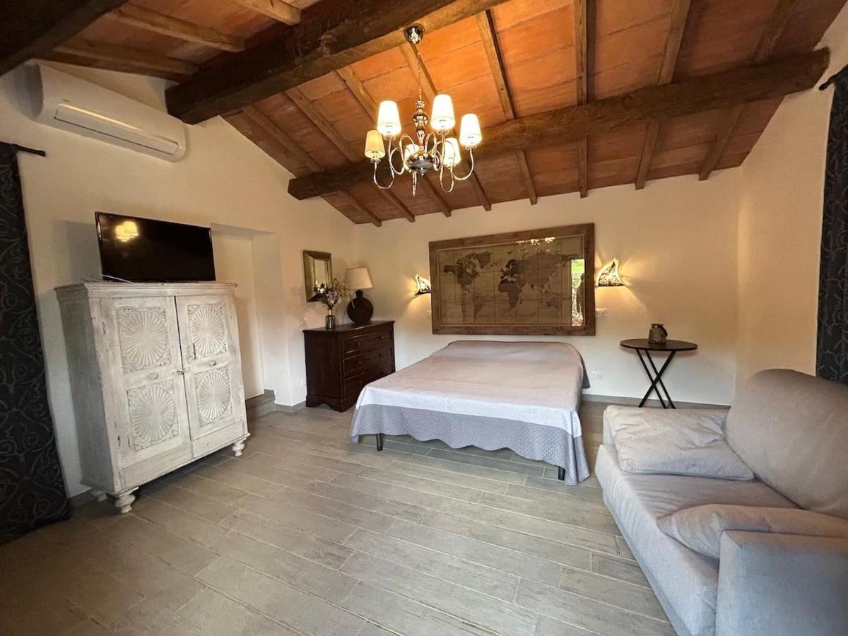 Agriturismo La Fontaccia Montiano  Luaran gambar