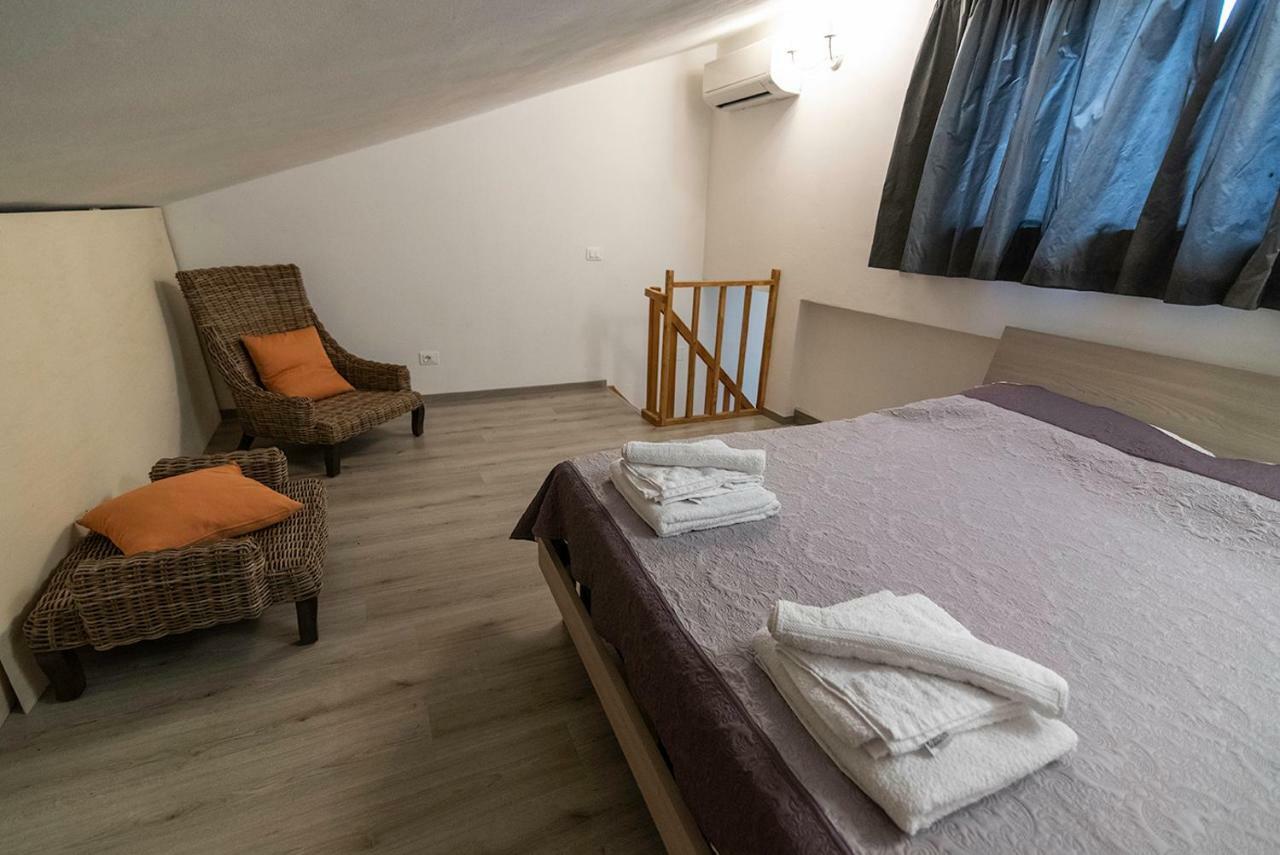 Agriturismo La Fontaccia Montiano  Luaran gambar